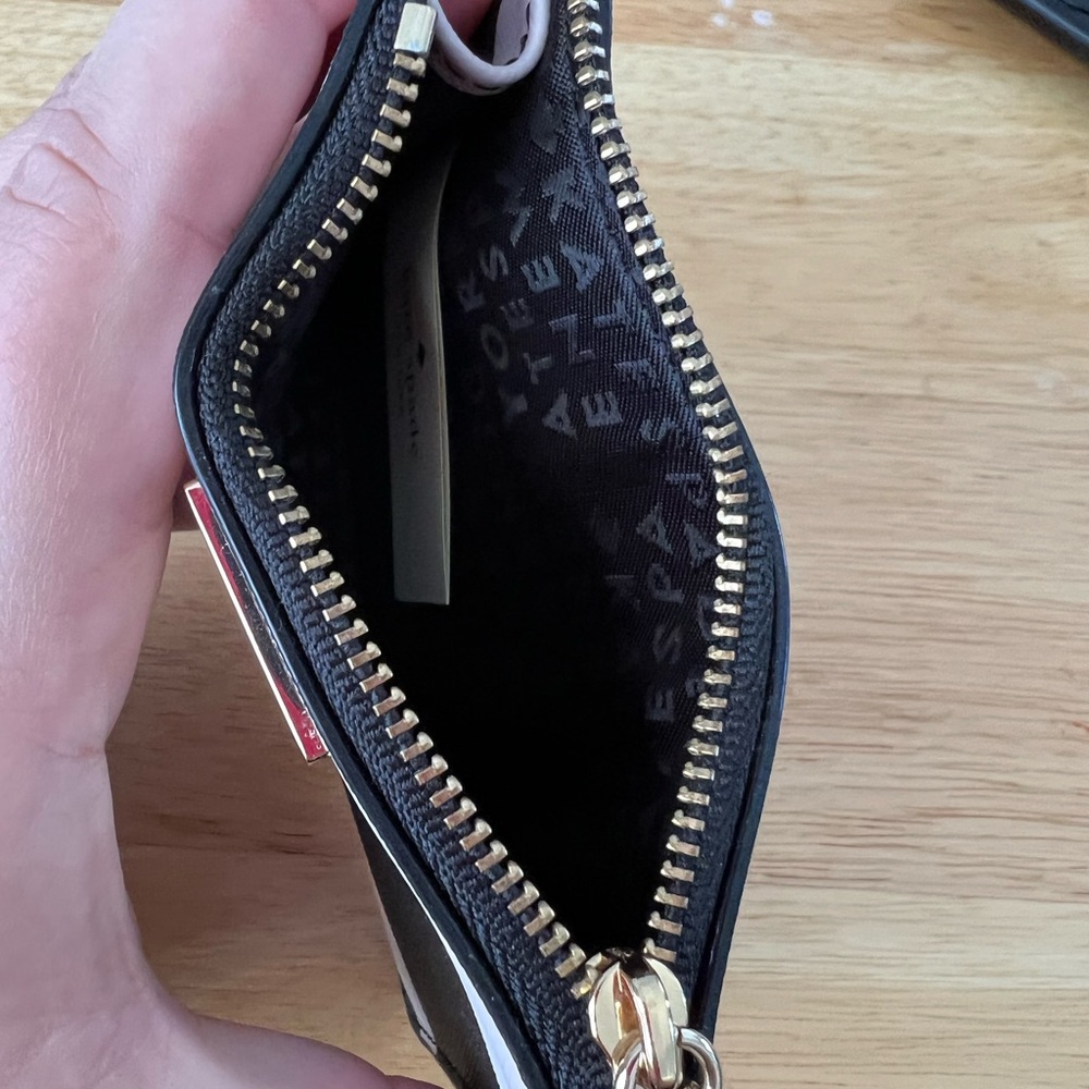 Beachy Kate Spade change wallet **NEVER USED** - Picture 3 of 3
